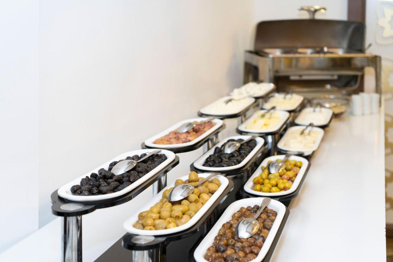 Otel Niss Business 3*