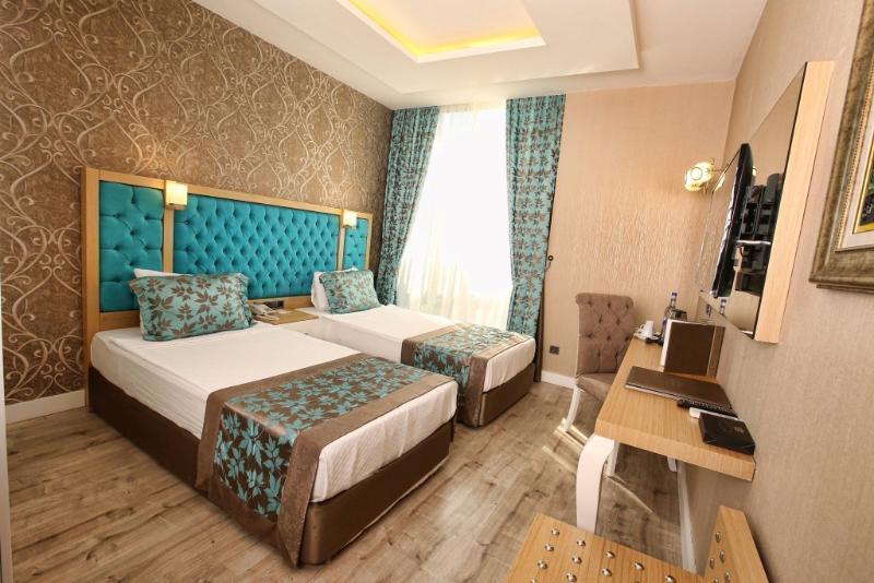 Otel Niss Business 3*